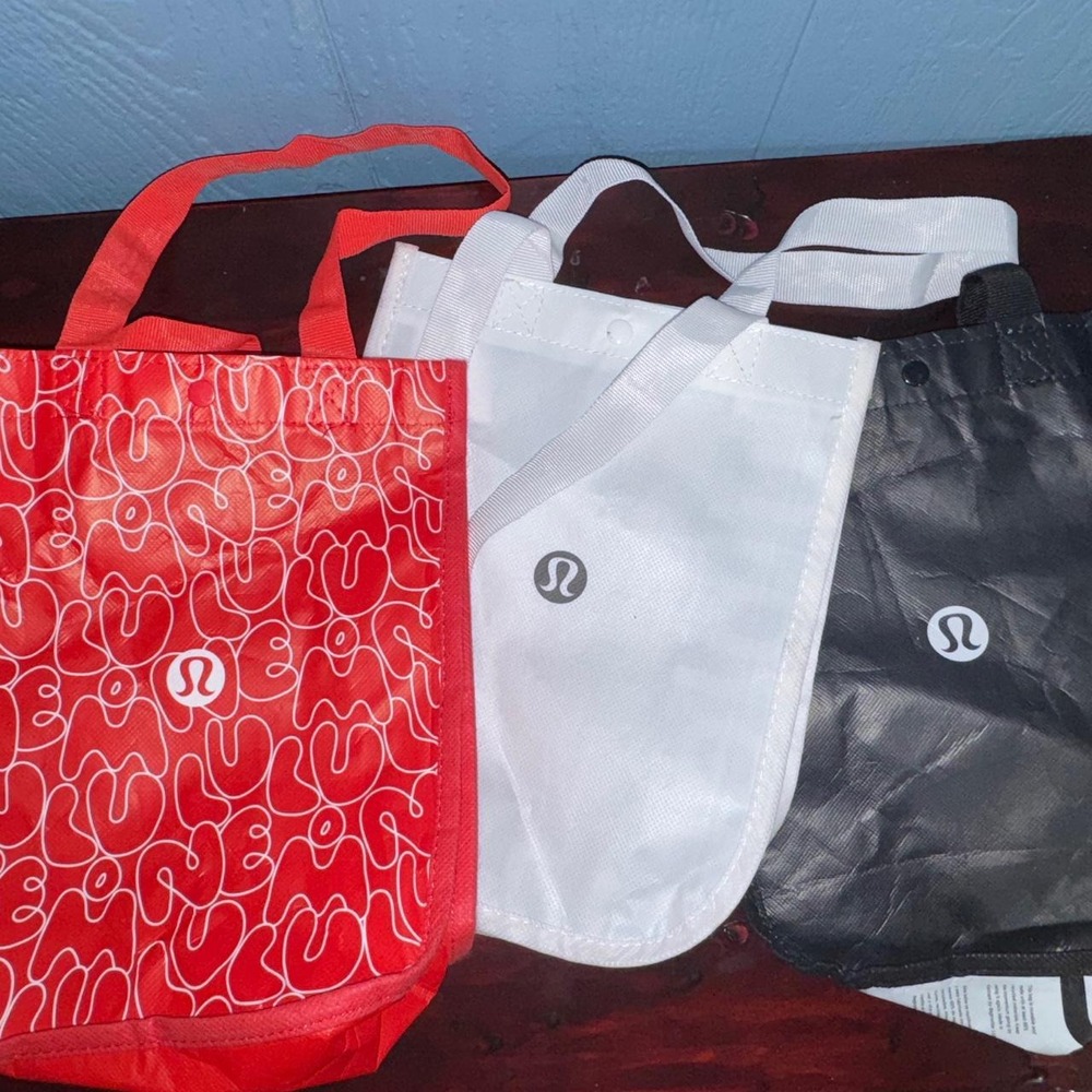 Lululemon bags good condition